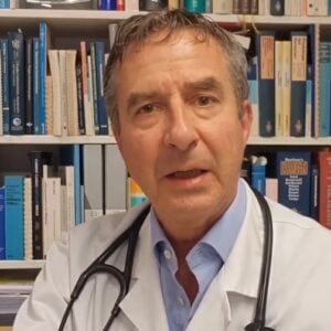 Swiss doctor recommends “boosters” for your own spine instead of the WHO pandemic contract